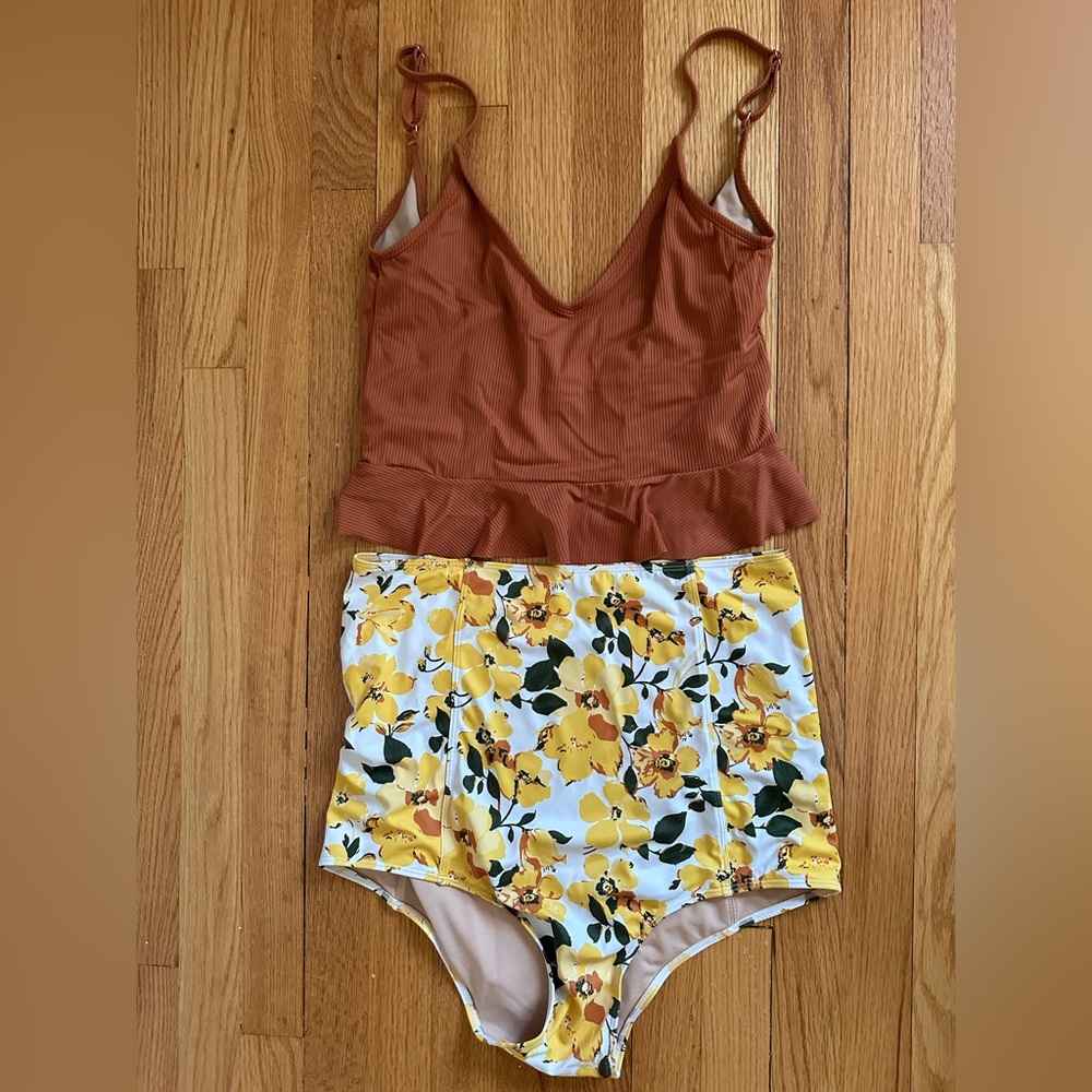 2 piece Kortni Jeane bathing suit size L